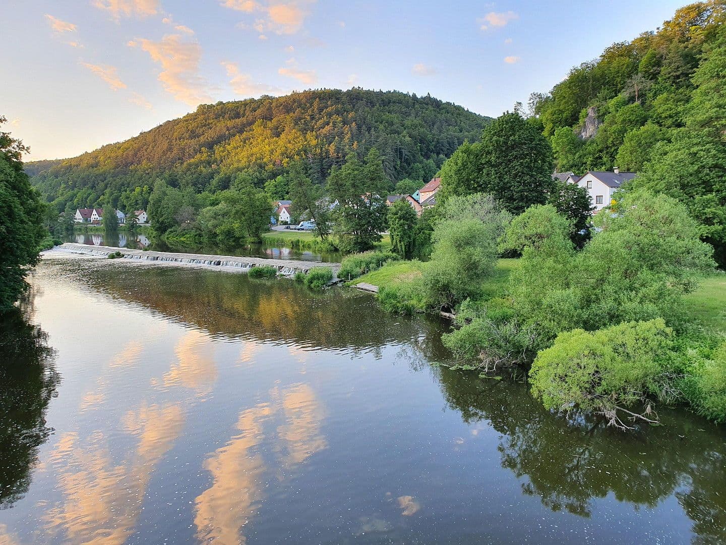 Pronájem bytu 2+1 75 m², Angerstr. 2, Pielenhofen, Bavorsko Pronájem bytu 2+1 75 m², Angerstr. 2, Pielenhofen, Bavorsko