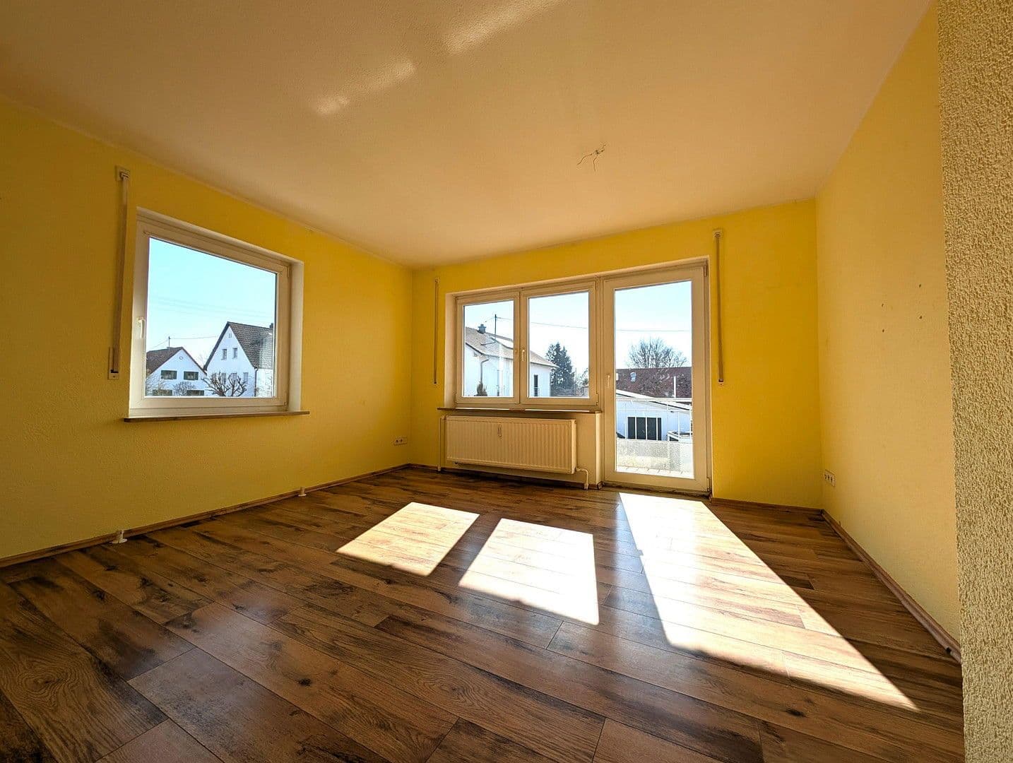 Prodej bytu 3+1 78 m², Weißenhorner Straße 9, Bibertal, Bavorsko Prodej bytu 3+1 78 m², Weißenhorner Straße 9, Bibertal, Bavorsko