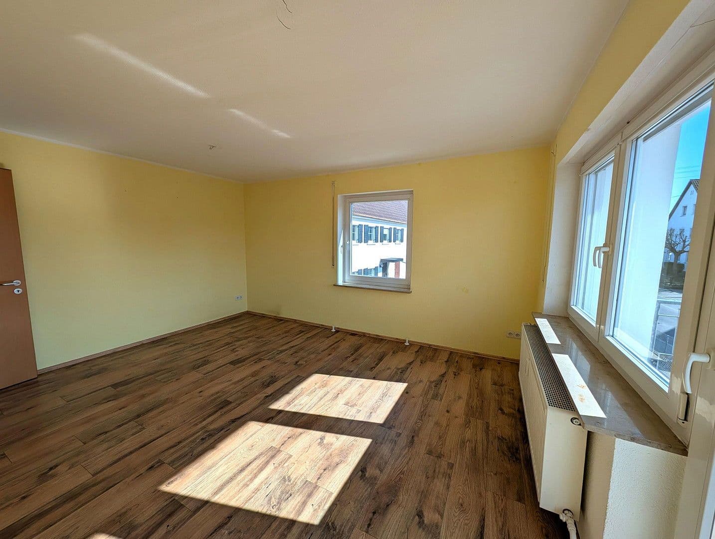 Prodej bytu 3+1 78 m², Weißenhorner Straße 9, Bibertal, Bavorsko Prodej bytu 3+1 78 m², Weißenhorner Straße 9, Bibertal, Bavorsko