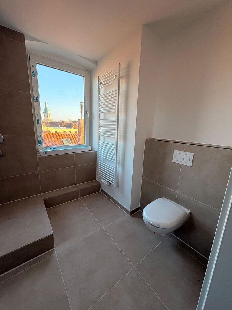 Pronájem bytu 4+1 99 m², Jahnstr. 7, Osnabrück, Dolní Sasko Pronájem bytu 4+1 99 m², Jahnstr. 7, Osnabrück, Dolní Sasko