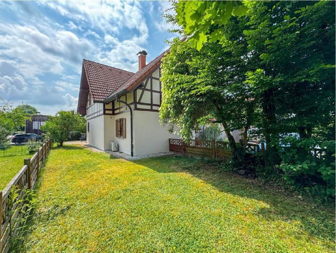 Pronájem kanceláře 150 m², Hutstraße 15,, Itzgrund, Bavorsko Pronájem kanceláře 150 m², Hutstraße 15,, Itzgrund, Bavorsko