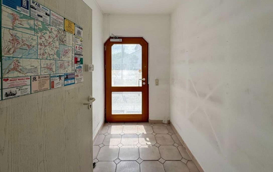 Pronájem kanceláře 150 m², Hutstraße 15,, Itzgrund, Bavorsko Pronájem kanceláře 150 m², Hutstraße 15,, Itzgrund, Bavorsko