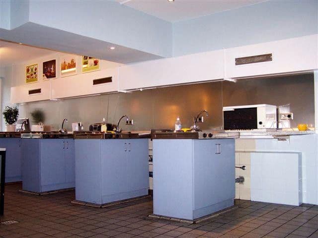 Pronájem bytu 13 m², Suarezstr. 15-17, Berlin, Berlín Pronájem bytu 13 m², Suarezstr. 15-17, Berlin, Berlín