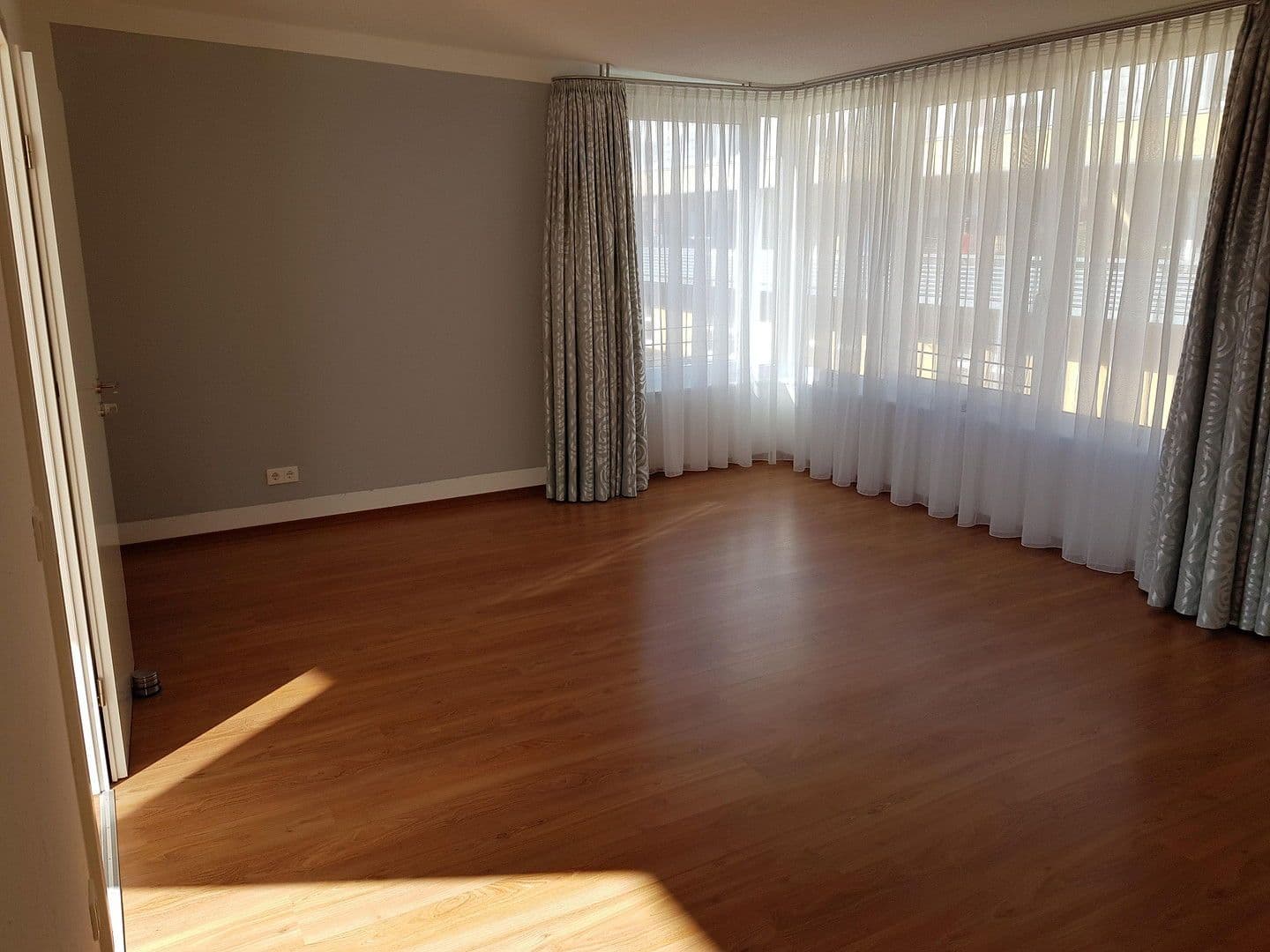 Prodej domu 146 m², pozemek 264 m², Singen (Hohentwiel), Bádensko-Württembersko Prodej domu 146 m², pozemek 264 m², Singen (Hohentwiel), Bádensko-Württembersko