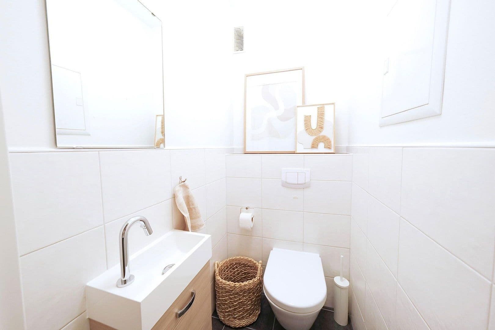 Prodej bytu 3+1 88 m², Schweinfurt, Bavorsko Prodej bytu 3+1 88 m², Schweinfurt, Bavorsko