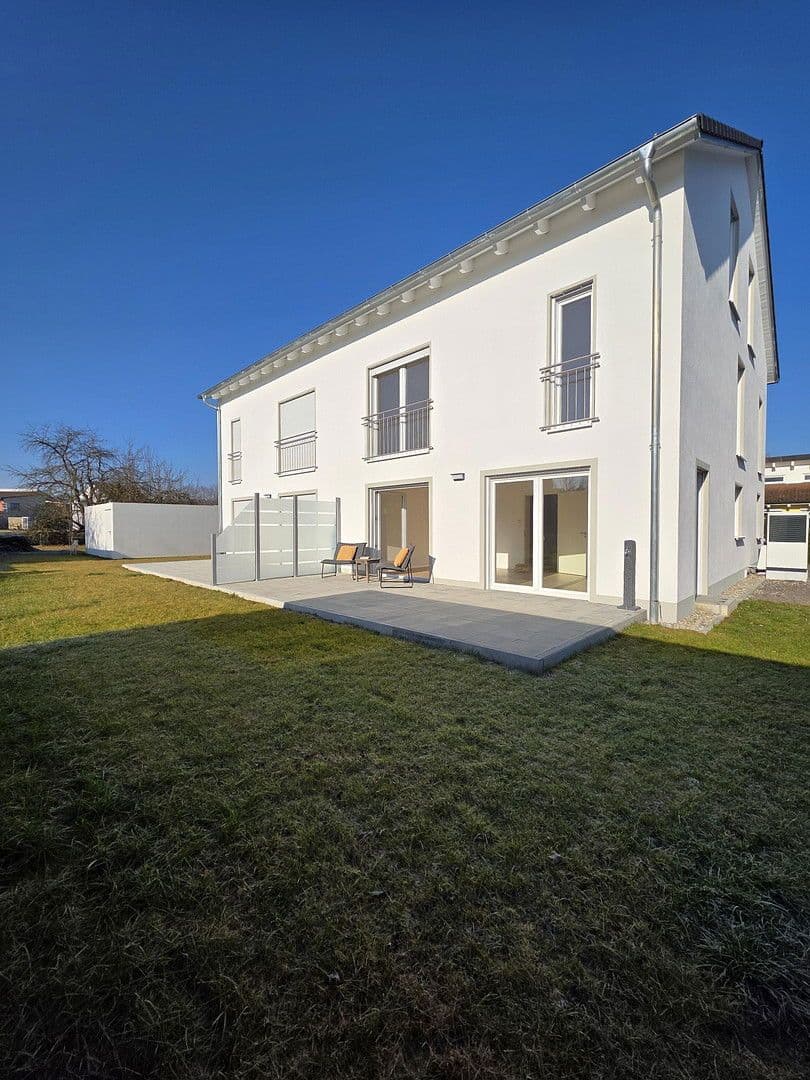 Prodej domu 160 m², pozemek 325 m², Am Steinriesel 11, Altenmünster, Bavorsko Prodej domu 160 m², pozemek 325 m², Am Steinriesel 11, Altenmünster, Bavorsko