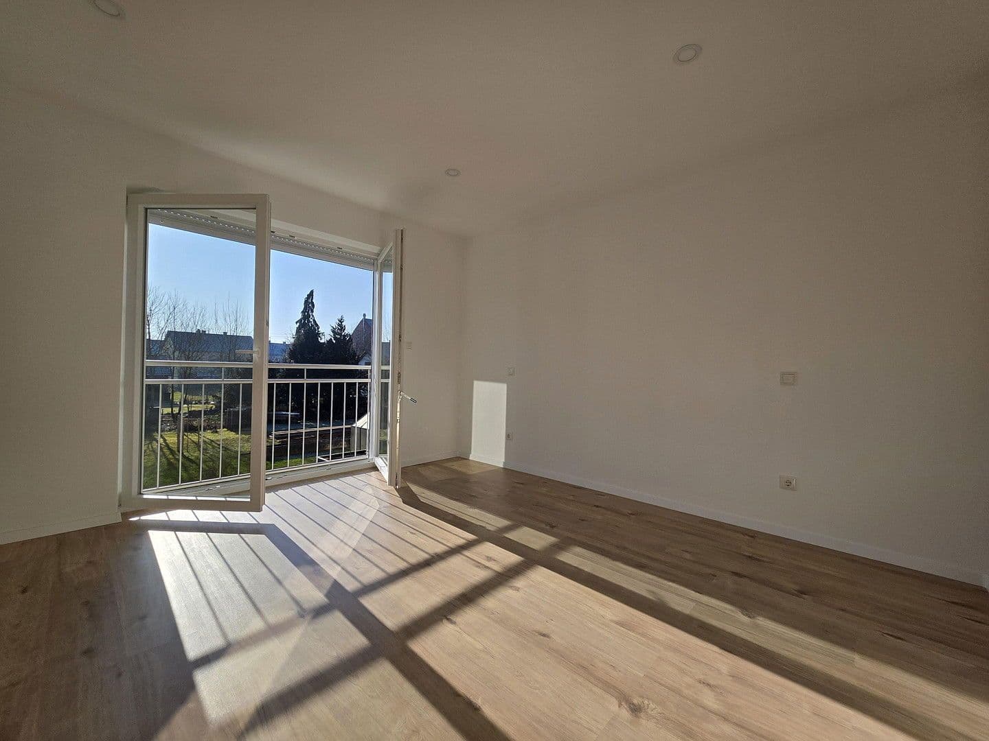 Prodej domu 160 m², pozemek 325 m², Am Steinriesel 11, Altenmünster, Bavorsko Prodej domu 160 m², pozemek 325 m², Am Steinriesel 11, Altenmünster, Bavorsko