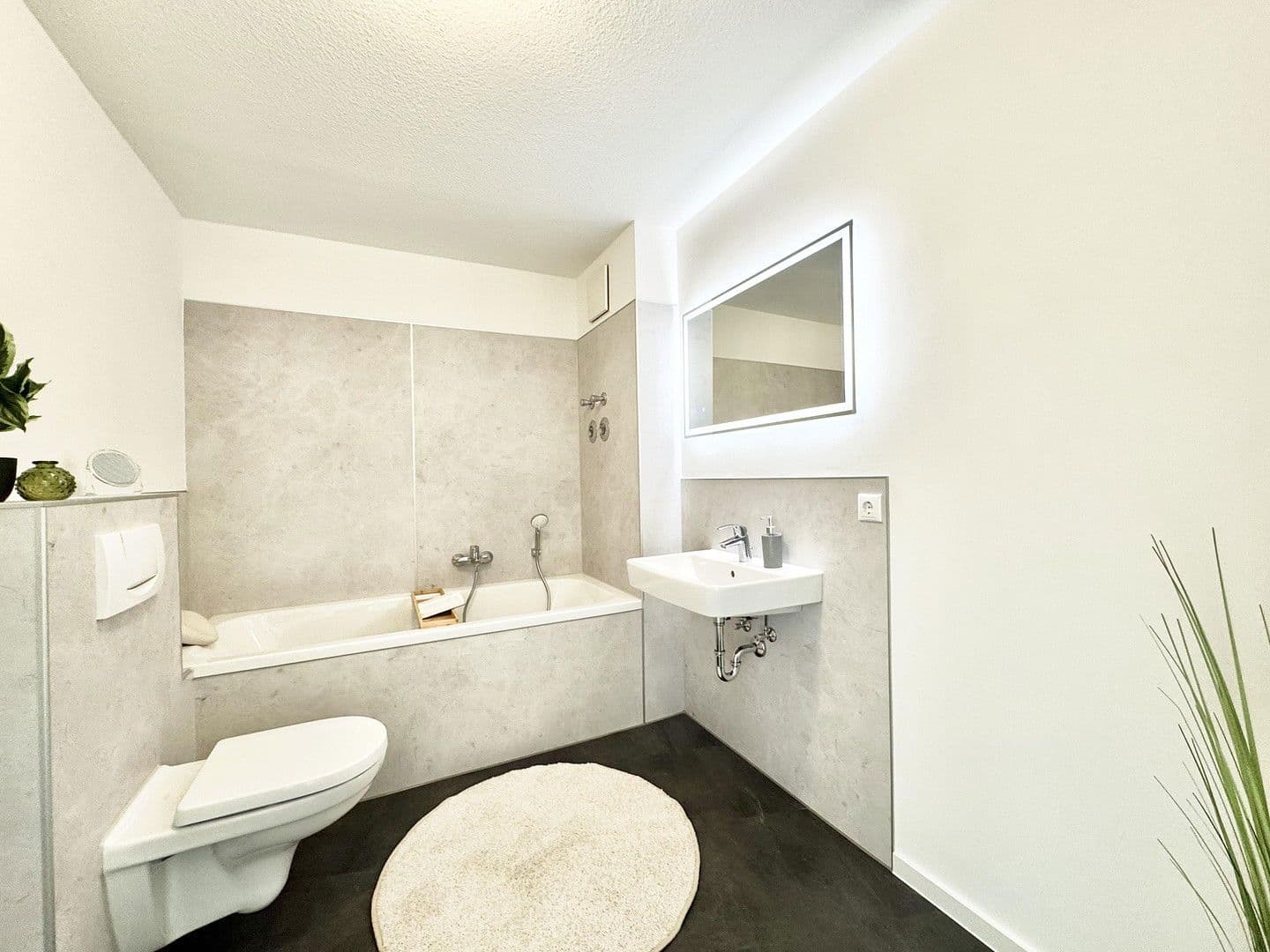 Prodej bytu 3+1 82 m², Schwerin, Mecklenburg-Vorpommern Prodej bytu 3+1 82 m², Schwerin, Mecklenburg-Vorpommern