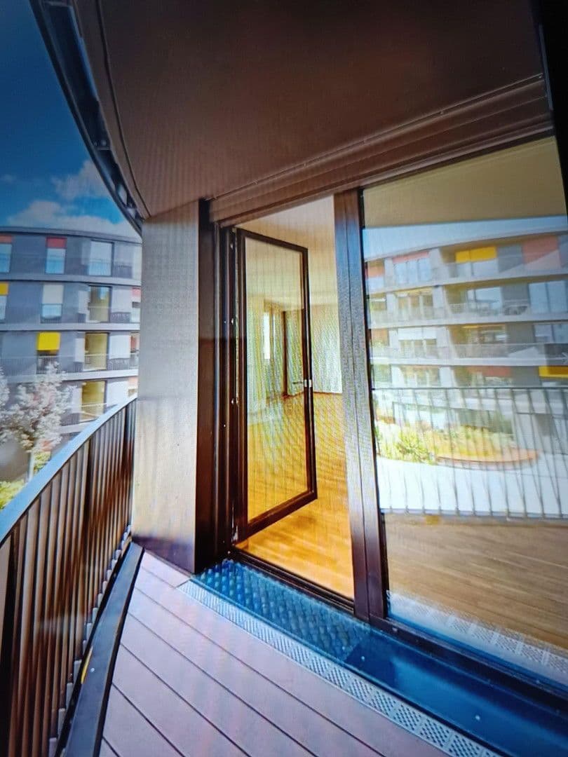 Pronájem bytu 2+1 69 m², Dresden, Sasko Pronájem bytu 2+1 69 m², Dresden, Sasko