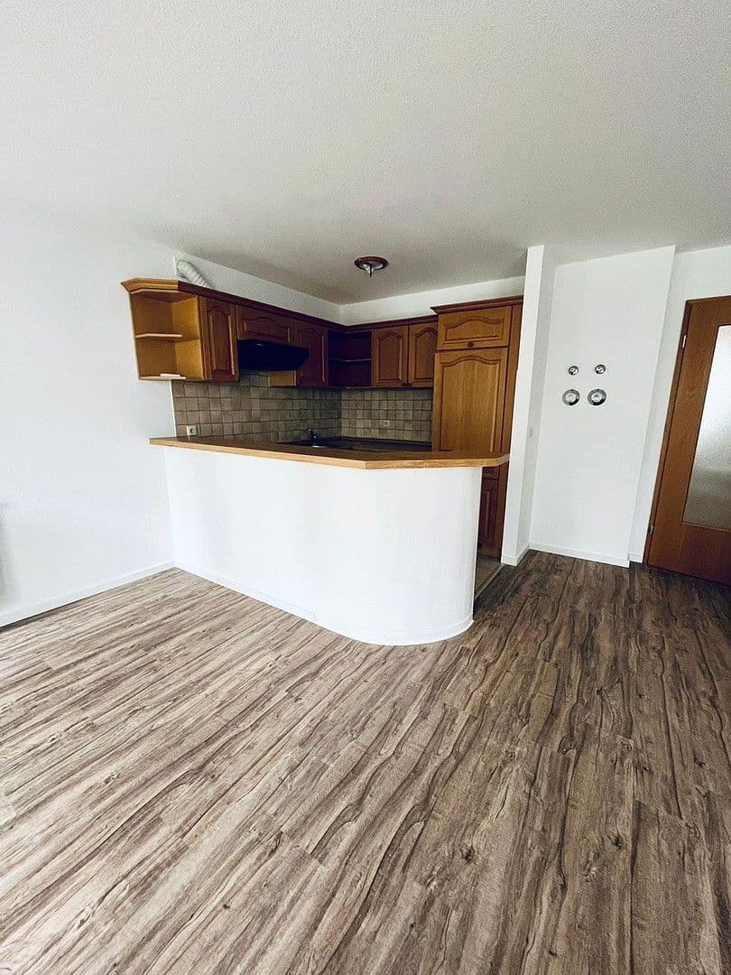 Pronájem bytu 2+kk 61 m², Friedrichstraße 46, Denkendorf, Bádensko-Württembersko Pronájem bytu 2+kk 61 m², Friedrichstraße 46, Denkendorf, Bádensko-Württembersko