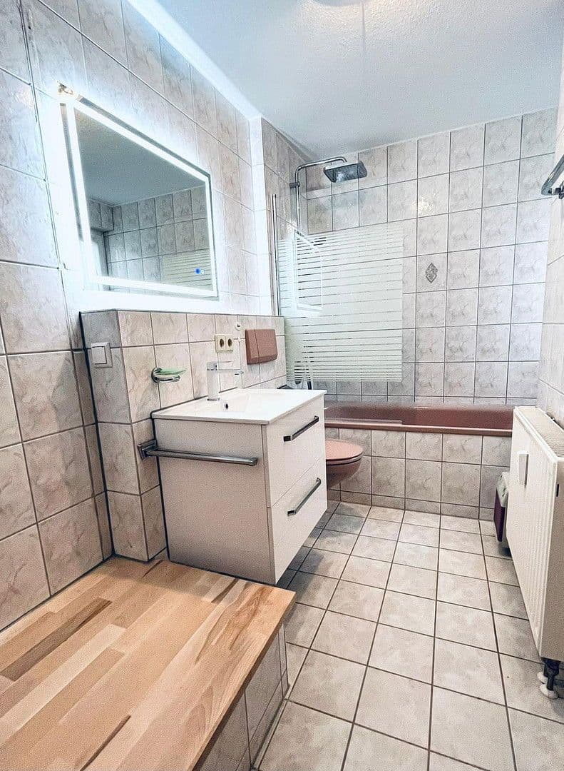 Pronájem bytu 2+kk 61 m², Friedrichstraße 46, Denkendorf, Bádensko-Württembersko Pronájem bytu 2+kk 61 m², Friedrichstraße 46, Denkendorf, Bádensko-Württembersko