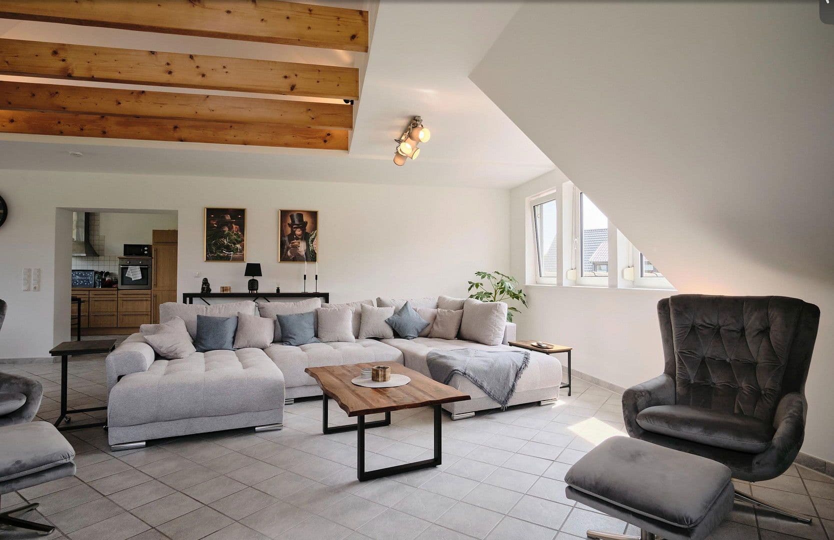 Prodej bytu 6+1 177 m², Mittelweg 47, Stuhr, Dolní Sasko Prodej bytu 6+1 177 m², Mittelweg 47, Stuhr, Dolní Sasko