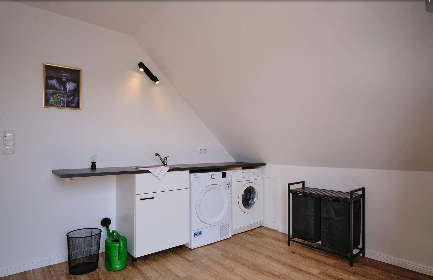 Prodej bytu 6+1 177 m², Mittelweg 47, Stuhr, Dolní Sasko Prodej bytu 6+1 177 m², Mittelweg 47, Stuhr, Dolní Sasko