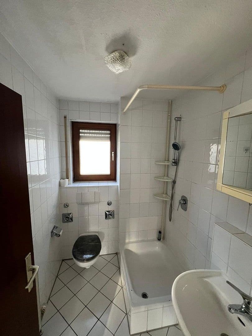 Pronájem bytu 1+1 34 m², Heilbronn, Bádensko-Württembersko Pronájem bytu 1+1 34 m², Heilbronn, Bádensko-Württembersko