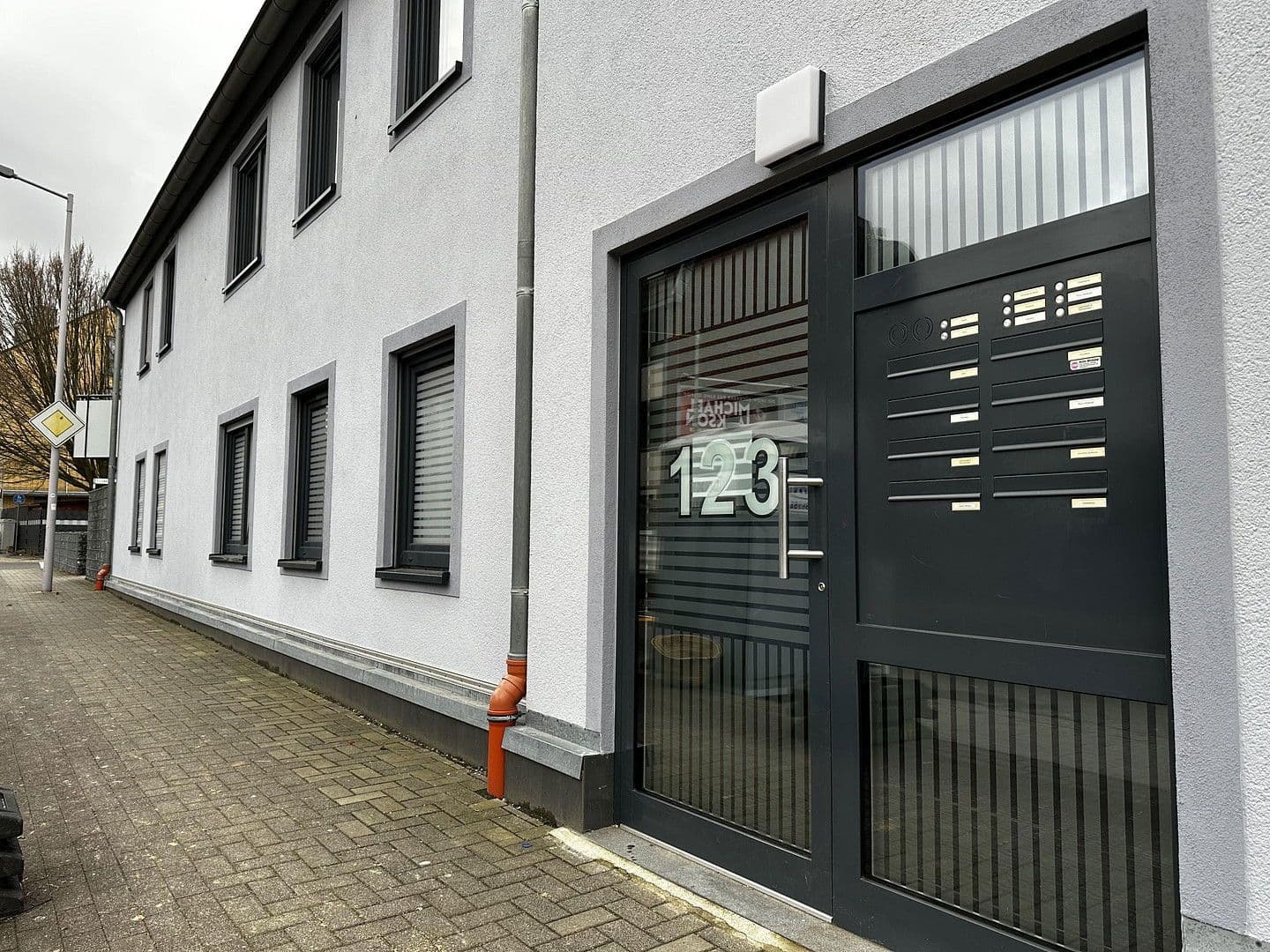 Prodej domu 1.236 m², pozemek 1.170 m², Übacher Weg 121 + 123, Alsdorf, Severní Porýní-Vestfálsko Prodej domu 1.236 m², pozemek 1.170 m², Übacher Weg 121 + 123, Alsdorf, Severní Porýní-Vestfálsko