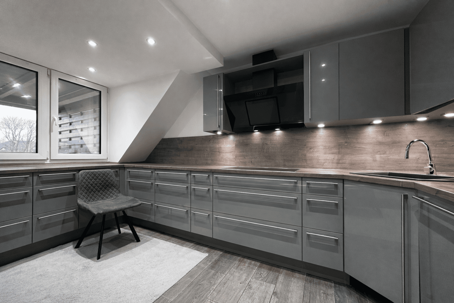 Prodej domu 1.236 m², pozemek 1.170 m², Übacher Weg 121 + 123, Alsdorf, Severní Porýní-Vestfálsko Prodej domu 1.236 m², pozemek 1.170 m², Übacher Weg 121 + 123, Alsdorf, Severní Porýní-Vestfálsko