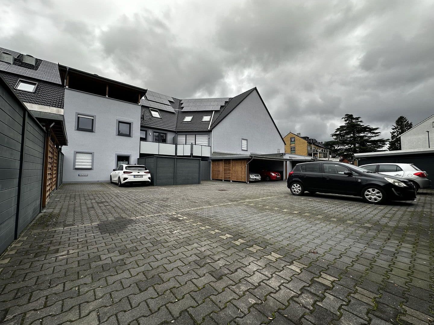 Prodej domu 1.236 m², pozemek 1.170 m², Übacher Weg 121 + 123, Alsdorf, Severní Porýní-Vestfálsko Prodej domu 1.236 m², pozemek 1.170 m², Übacher Weg 121 + 123, Alsdorf, Severní Porýní-Vestfálsko