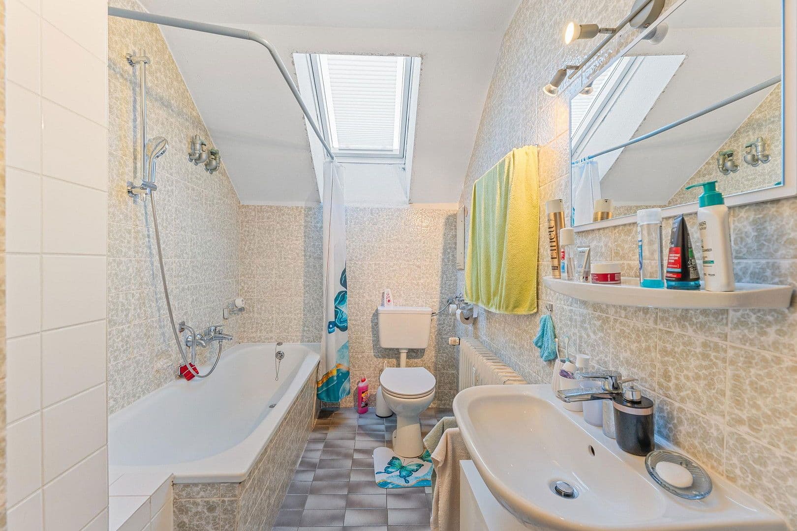 Prodej bytu 2+1 42 m², Brühlstr. 13, Beuren, Bádensko-Württembersko Prodej bytu 2+1 42 m², Brühlstr. 13, Beuren, Bádensko-Württembersko