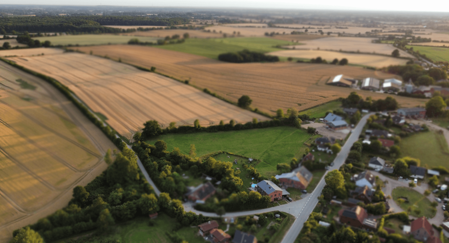 Prodej domu 285 m², pozemek 12.500 m², Neuengörs, Šlesvicko-Holštýnsko Prodej domu 285 m², pozemek 12.500 m², Neuengörs, Šlesvicko-Holštýnsko