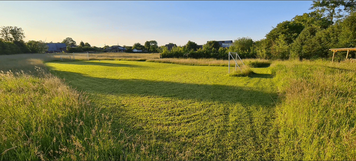 Prodej domu 285 m², pozemek 12.500 m², Neuengörs, Šlesvicko-Holštýnsko Prodej domu 285 m², pozemek 12.500 m², Neuengörs, Šlesvicko-Holštýnsko