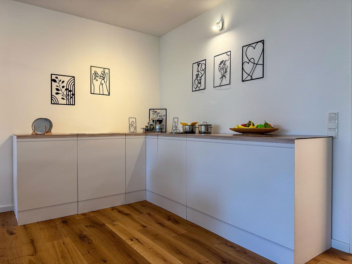 Prodej bytu 4+1 102 m², Brühl, Severní Porýní-Vestfálsko Prodej bytu 4+1 102 m², Brühl, Severní Porýní-Vestfálsko