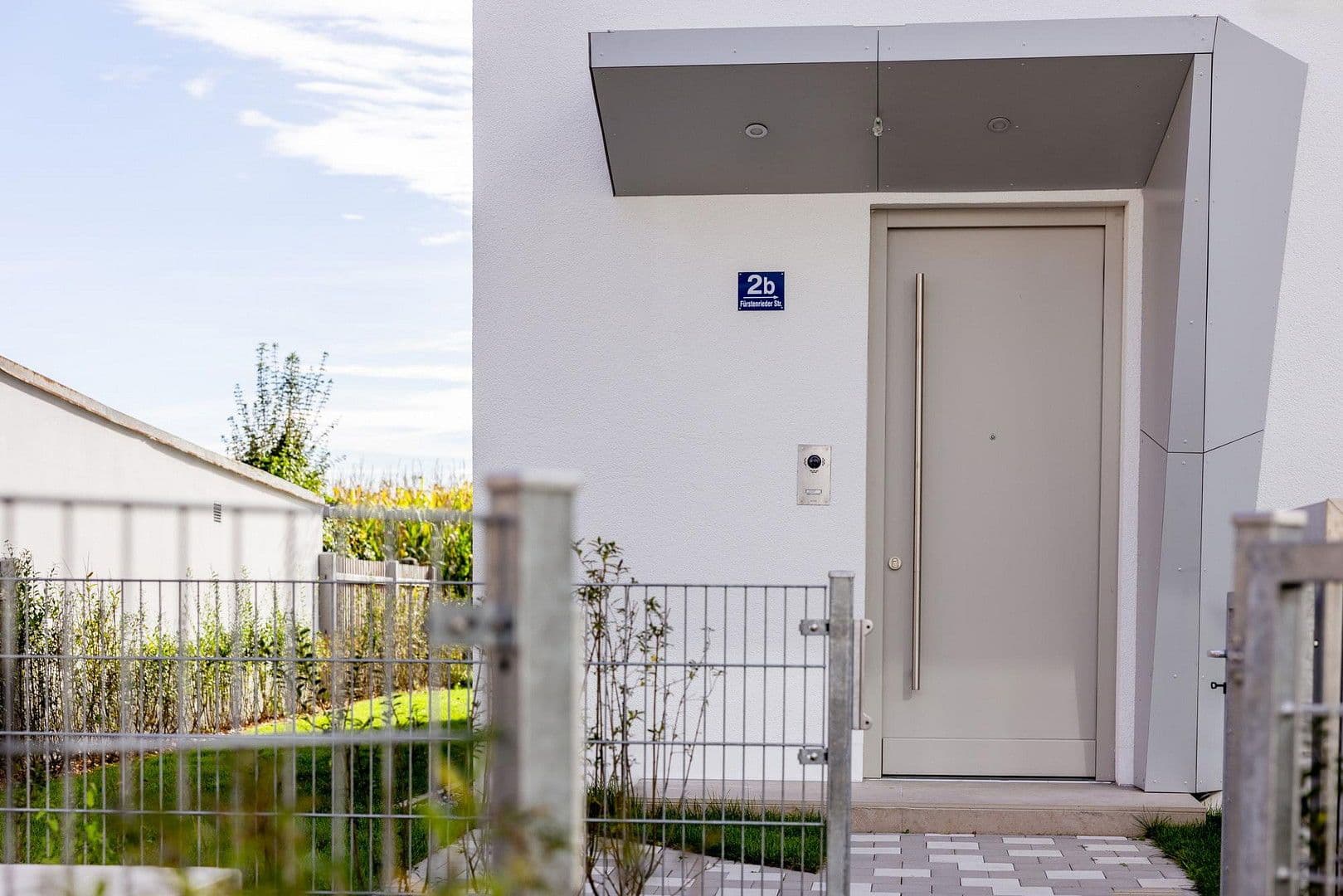 Prodej domu 218 m², pozemek 410 m², München, Bavorsko Prodej domu 218 m², pozemek 410 m², München, Bavorsko