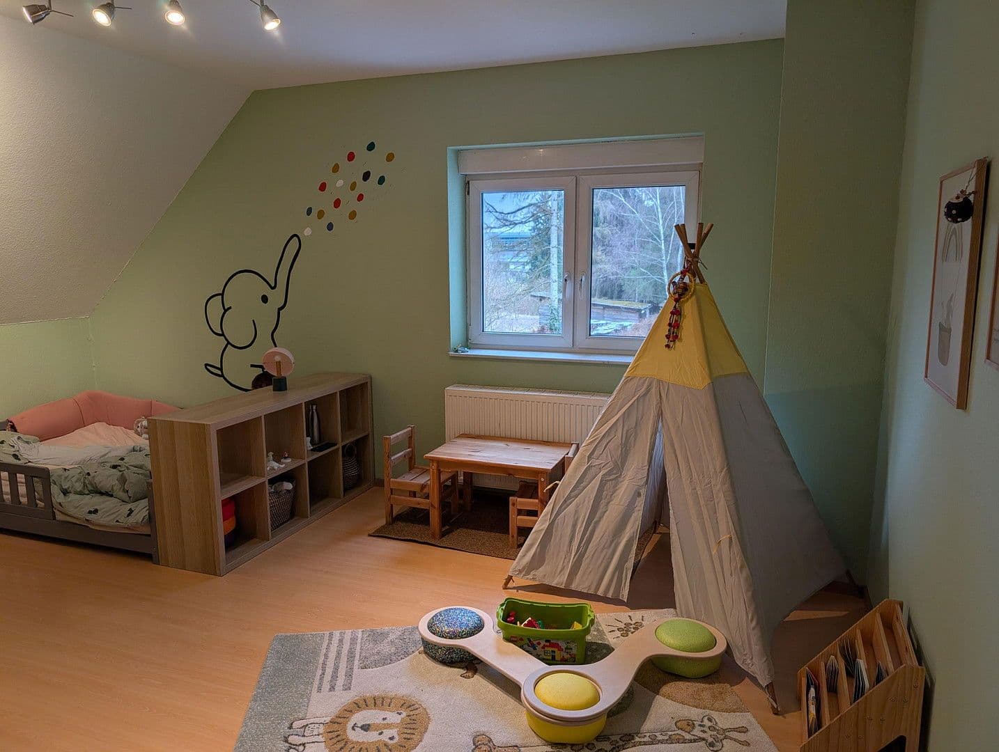 Prodej bytu 4+1 135 m², Enkenbach-Alsenborn, Porýní-Falc Prodej bytu 4+1 135 m², Enkenbach-Alsenborn, Porýní-Falc