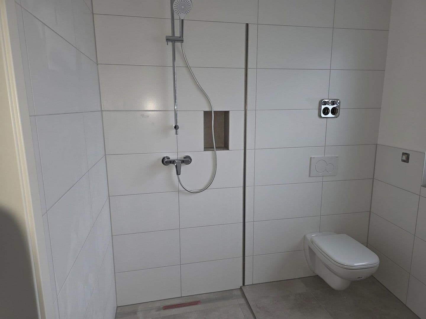 Pronájem bytu 4+kk 127 m², Eberstadt, Bádensko-Württembersko Pronájem bytu 4+kk 127 m², Eberstadt, Bádensko-Württembersko