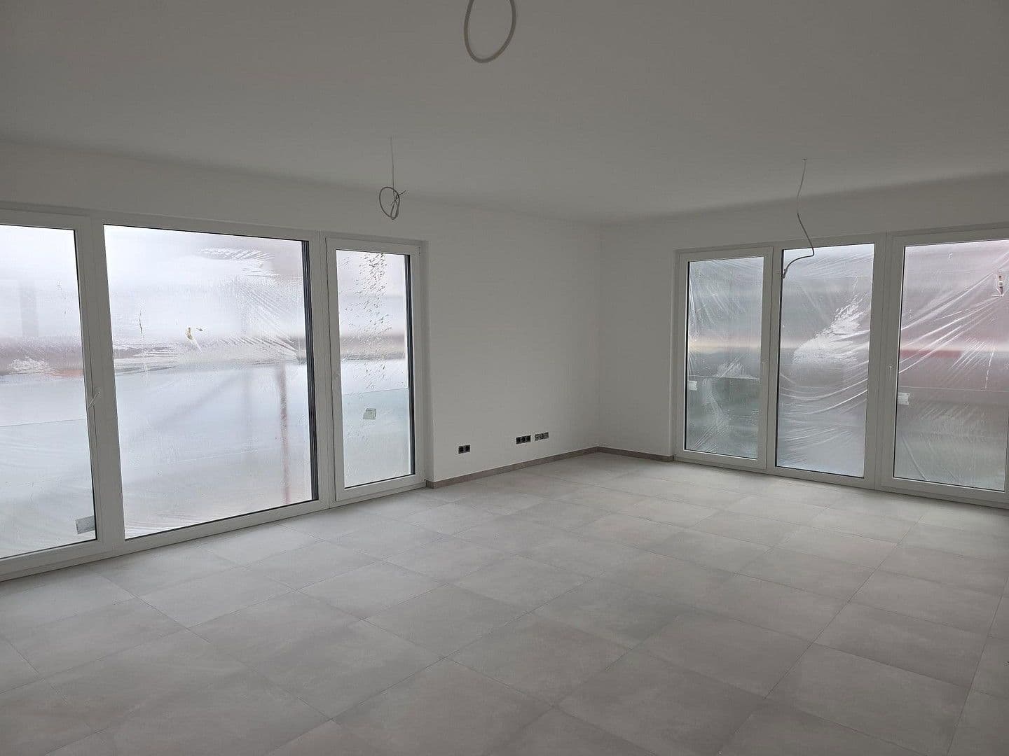 Pronájem bytu 4+kk 127 m², Eberstadt, Bádensko-Württembersko Pronájem bytu 4+kk 127 m², Eberstadt, Bádensko-Württembersko