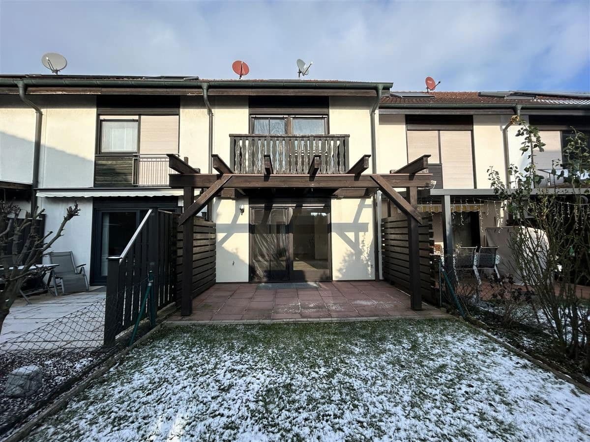 Pronájem domu 127 m², pozemek 100 m², Hanau, Hessen Pronájem domu 127 m², pozemek 100 m², Hanau, Hessen