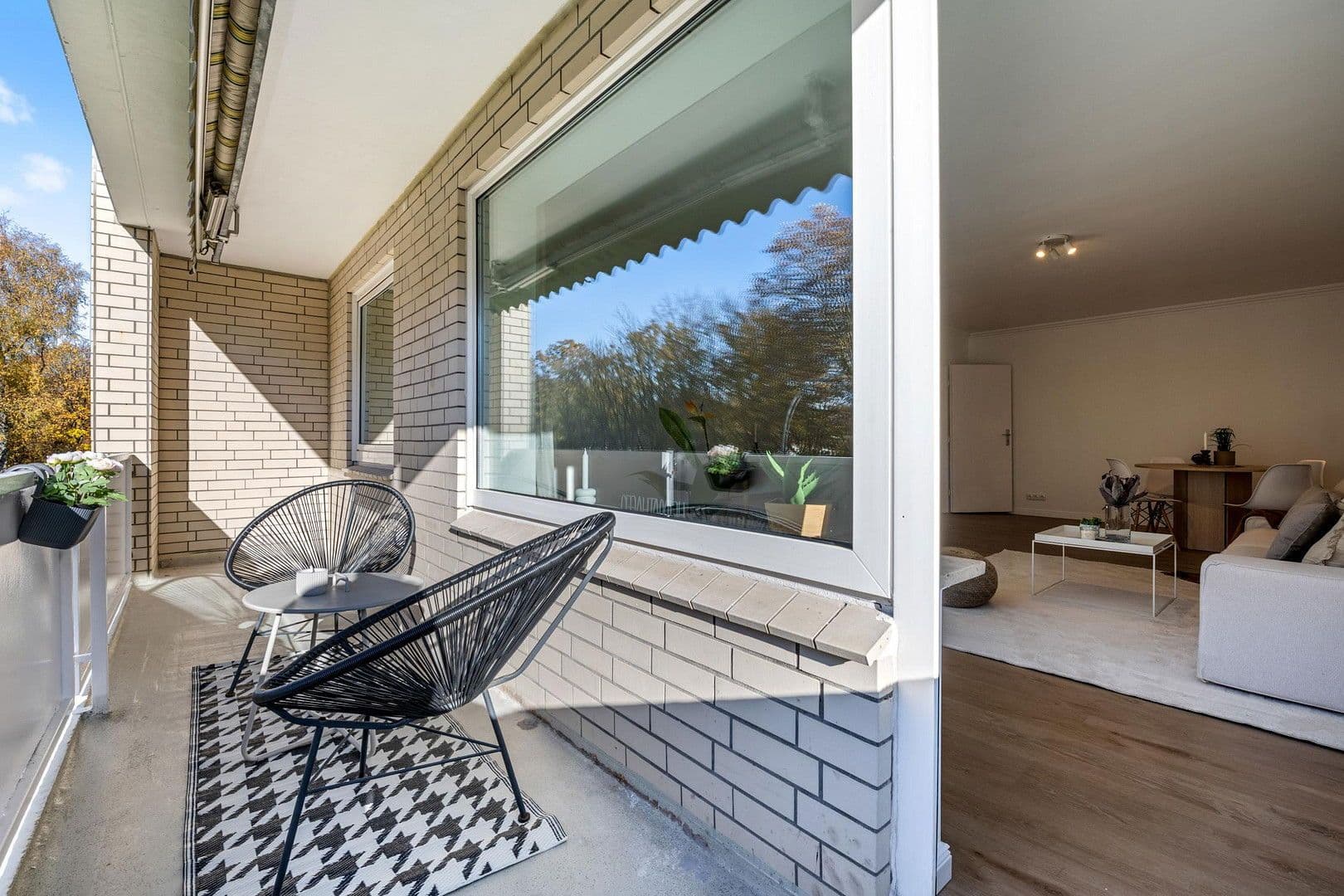 Prodej bytu 4+1 93 m², Hamburg, Hamburg Prodej bytu 4+1 93 m², Hamburg, Hamburg