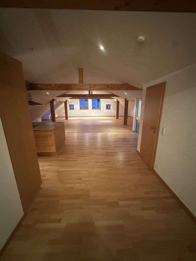 Pronájem bytu 4+1 125 m², Vilsbiburg, Bavorsko Pronájem bytu 4+1 125 m², Vilsbiburg, Bavorsko