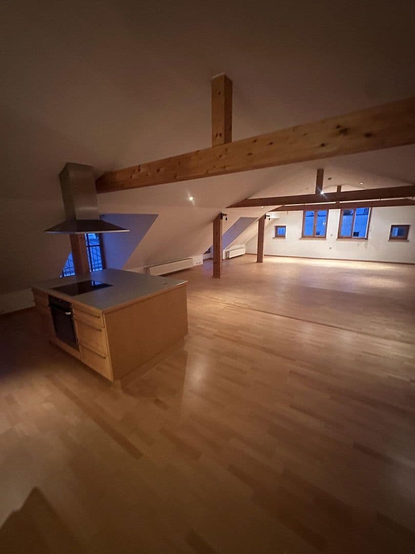 Pronájem bytu 4+1 125 m², Vilsbiburg, Bavorsko Pronájem bytu 4+1 125 m², Vilsbiburg, Bavorsko