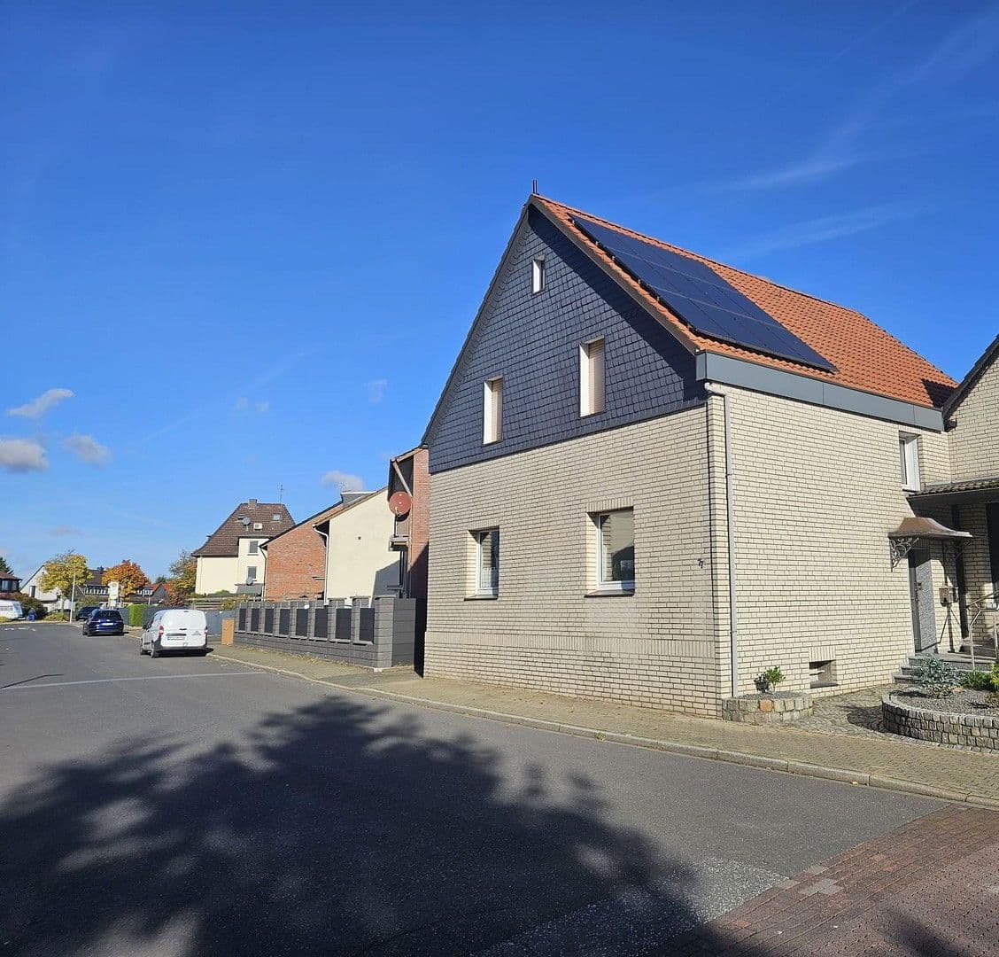 Prodej domu 165 m², pozemek 809 m², Castrop-Rauxel, Severní Porýní-Vestfálsko Prodej domu 165 m², pozemek 809 m², Castrop-Rauxel, Severní Porýní-Vestfálsko