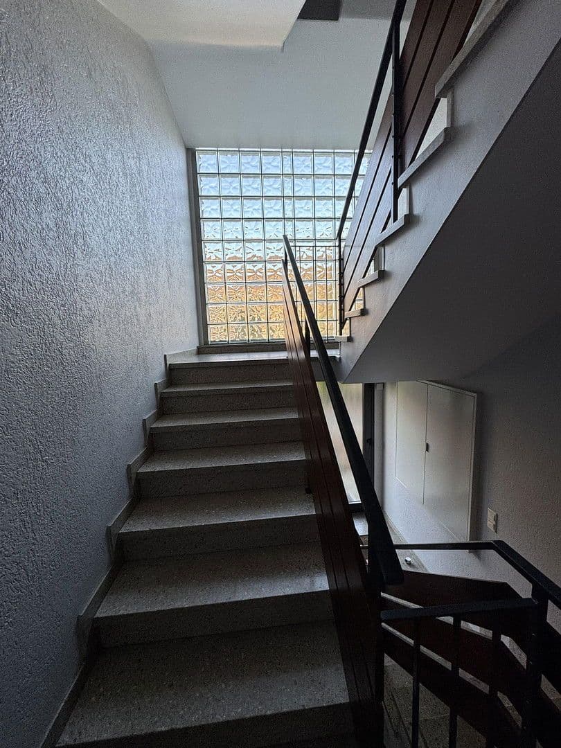 Prodej bytu 2+1 82 m², Liebigstraße 19, Neuss, Severní Porýní-Vestfálsko Prodej bytu 2+1 82 m², Liebigstraße 19, Neuss, Severní Porýní-Vestfálsko