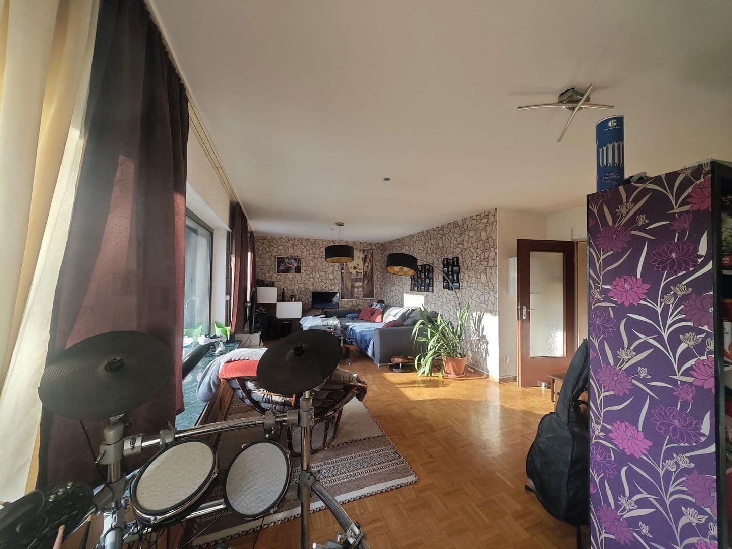 Prodej bytu 2+1 82 m², Liebigstraße 19, Neuss, Severní Porýní-Vestfálsko Prodej bytu 2+1 82 m², Liebigstraße 19, Neuss, Severní Porýní-Vestfálsko