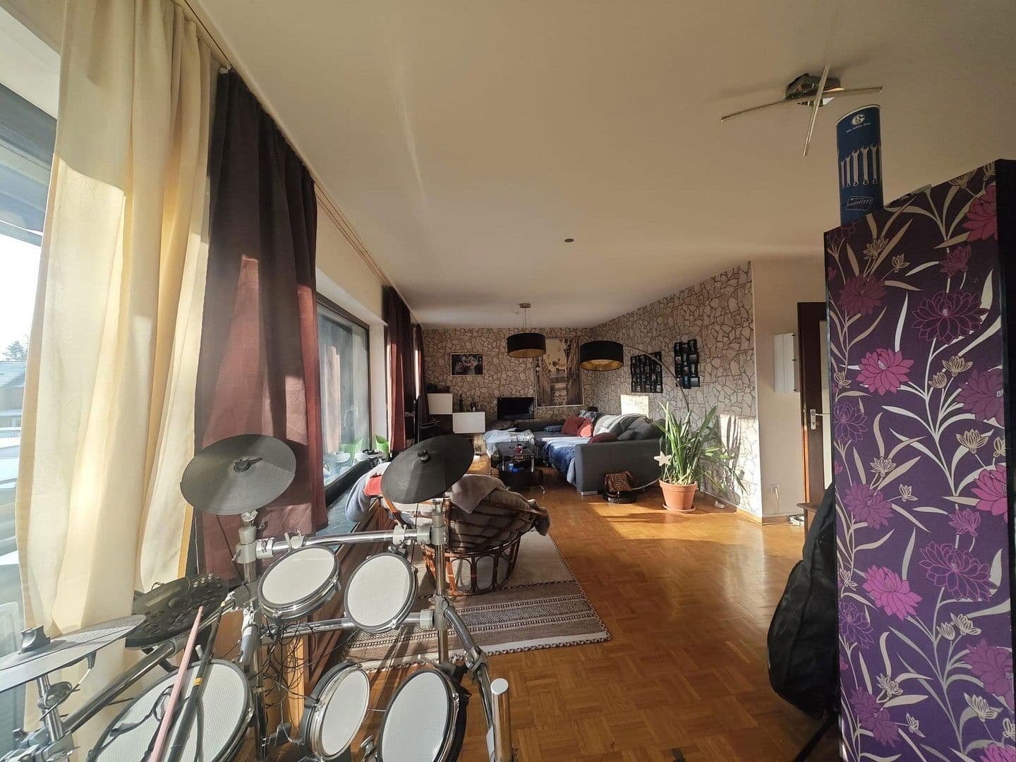 Prodej bytu 2+1 82 m², Liebigstraße 19, Neuss, Severní Porýní-Vestfálsko Prodej bytu 2+1 82 m², Liebigstraße 19, Neuss, Severní Porýní-Vestfálsko