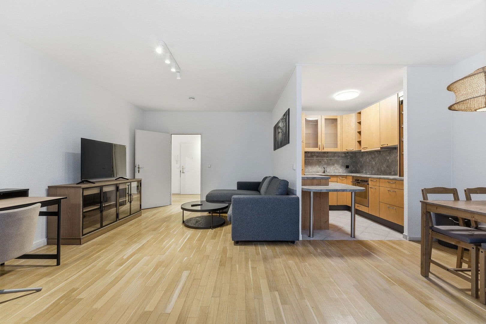 Pronájem bytu 3+1 87 m², Berlin, Berlín Pronájem bytu 3+1 87 m², Berlin, Berlín