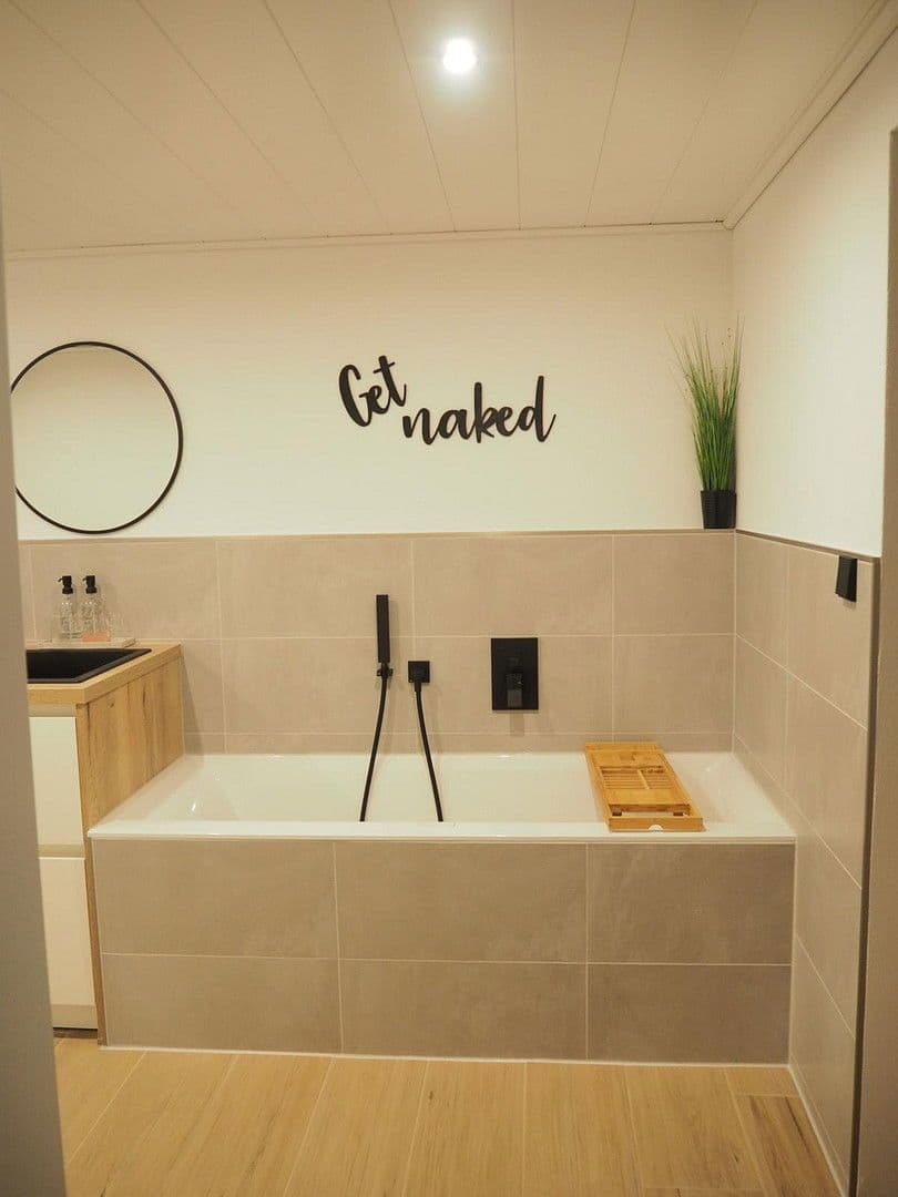 Prodej domu 103 m², pozemek 182 m², Nürtingen, Bádensko-Württembersko Prodej domu 103 m², pozemek 182 m², Nürtingen, Bádensko-Württembersko