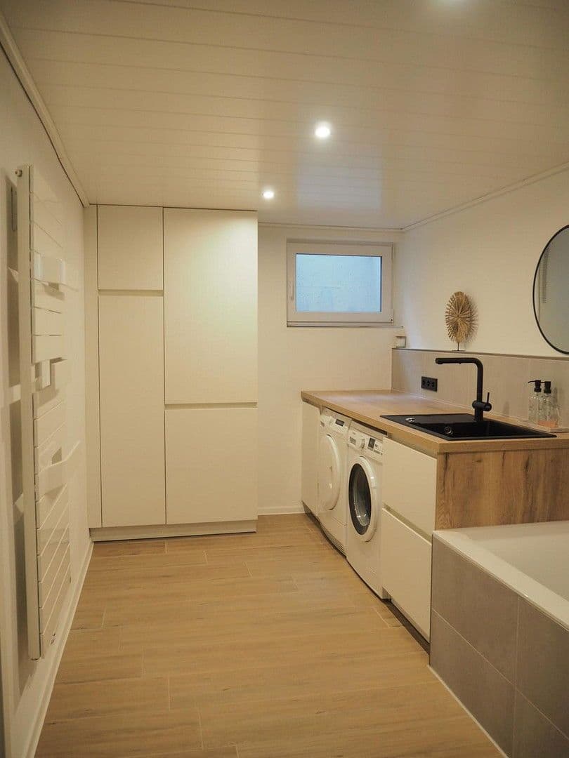 Prodej domu 103 m², pozemek 182 m², Nürtingen, Bádensko-Württembersko Prodej domu 103 m², pozemek 182 m², Nürtingen, Bádensko-Württembersko