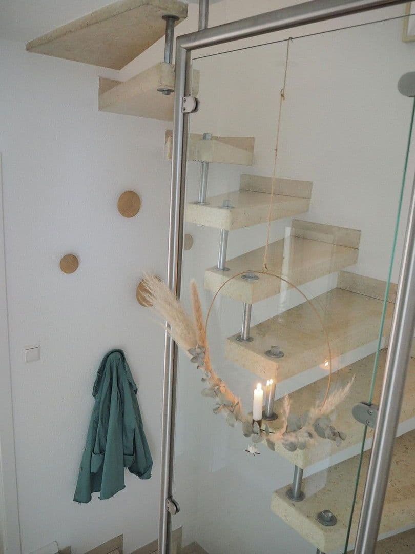 Prodej domu 103 m², pozemek 182 m², Nürtingen, Bádensko-Württembersko Prodej domu 103 m², pozemek 182 m², Nürtingen, Bádensko-Württembersko