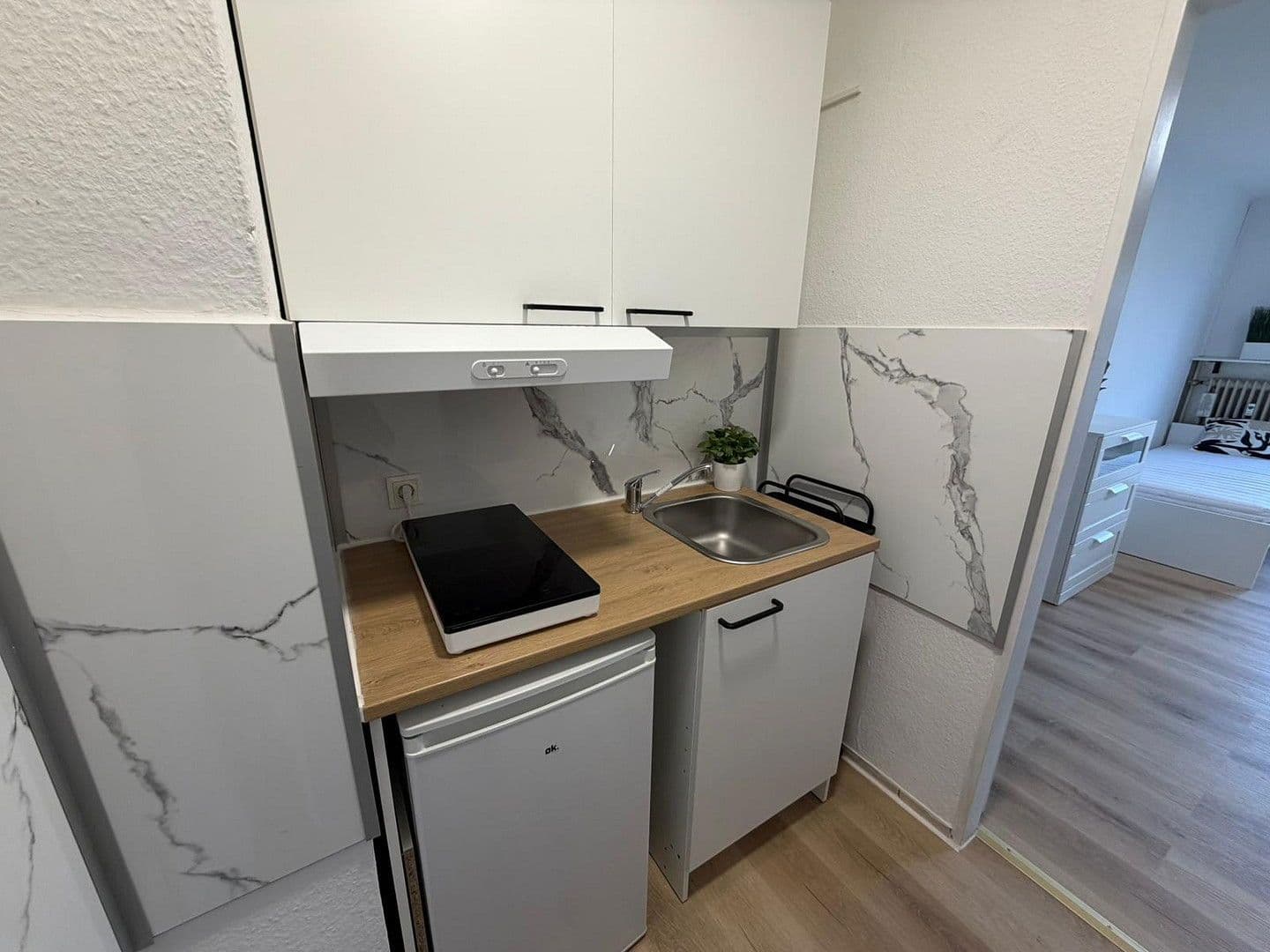 Pronájem bytu 1+1 26 m², Dompfaffstraße 144, Erlangen, Bavorsko Pronájem bytu 1+1 26 m², Dompfaffstraße 144, Erlangen, Bavorsko