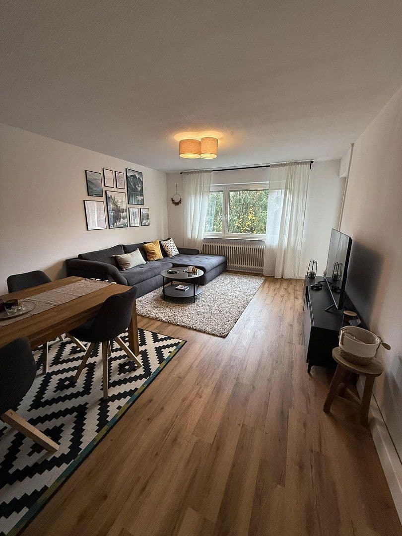 Pronájem bytu 3+kk 85 m², Körschstraße 49, Stuttgart-Plieningen, Bádensko-Württembersko Pronájem bytu 3+kk 85 m², Körschstraße 49, Stuttgart-Plieningen, Bádensko-Württembersko