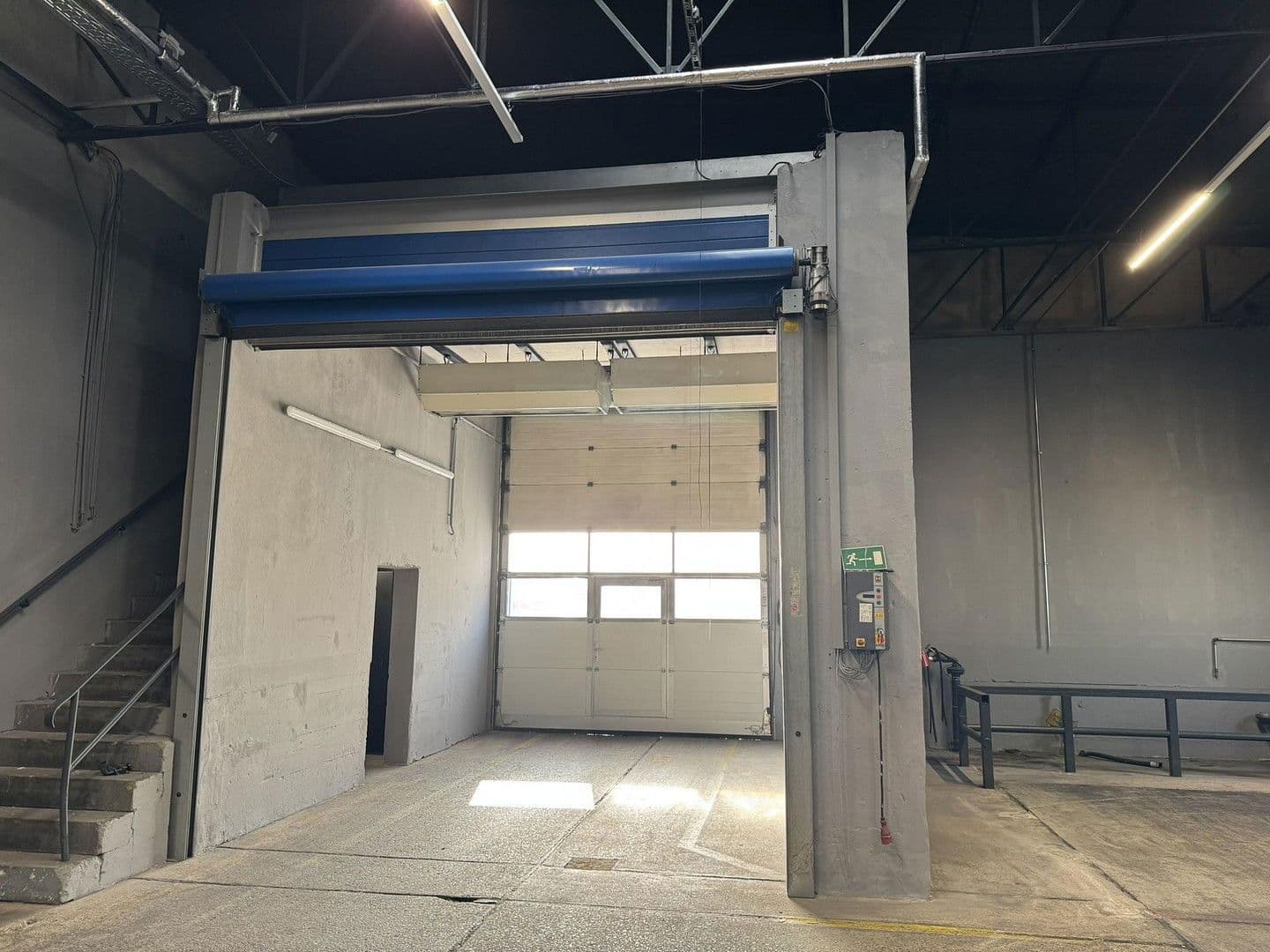 Pronájem nebytového prostoru 900 m², Dohna, Sasko Pronájem nebytového prostoru 900 m², Dohna, Sasko