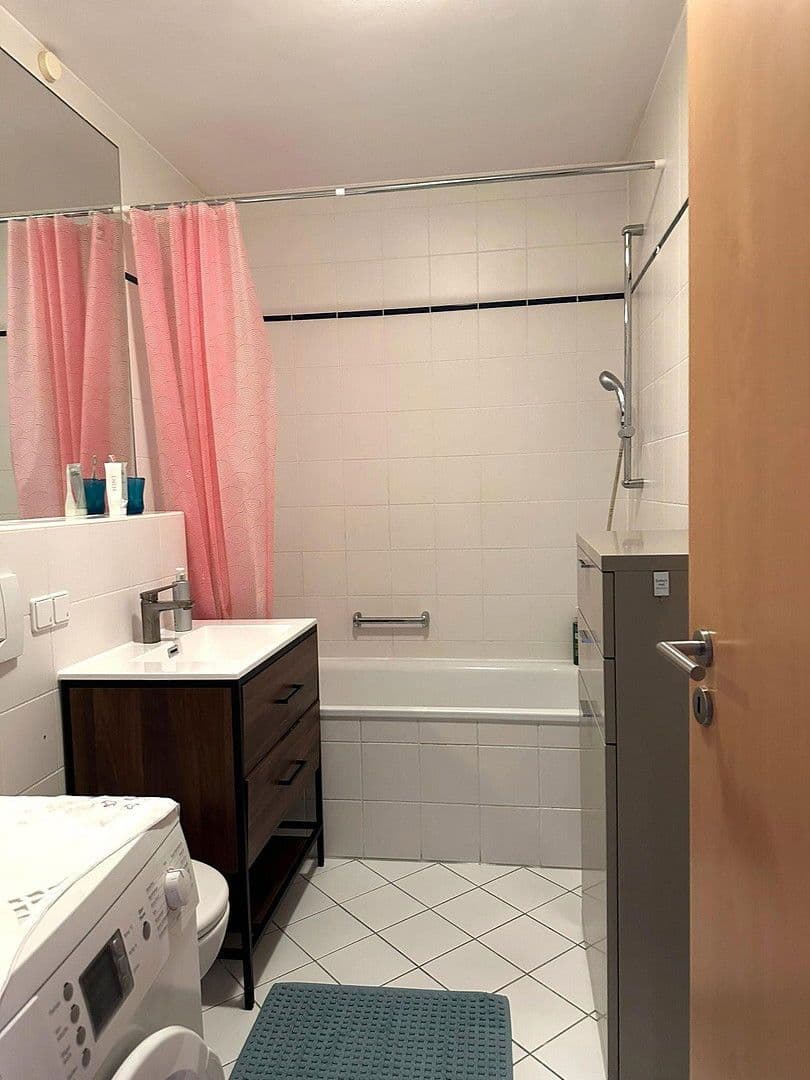 Prodej bytu 1+1 51 m², Ohmstr. 64, Frankfurt, Hessen Prodej bytu 1+1 51 m², Ohmstr. 64, Frankfurt, Hessen