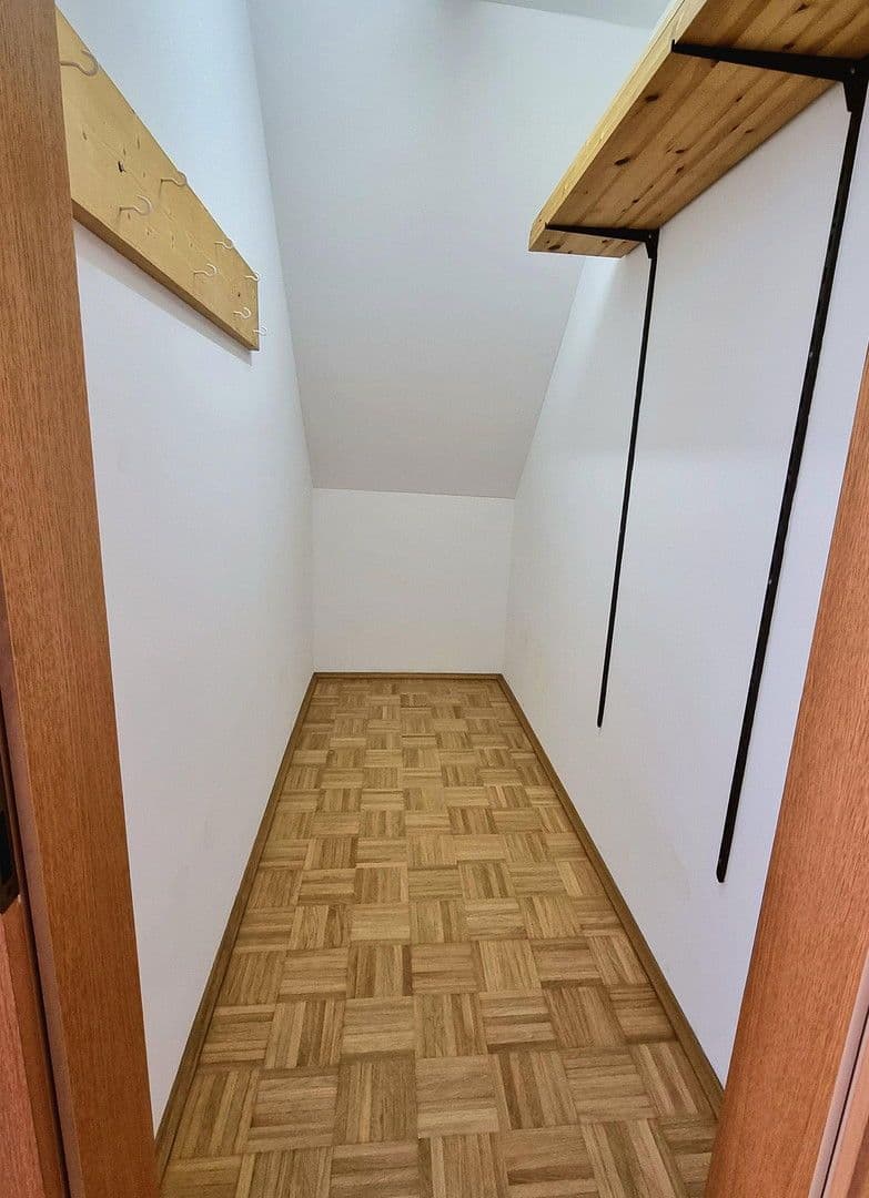 Pronájem bytu 3+kk 119 m², Bochum, Severní Porýní-Vestfálsko Pronájem bytu 3+kk 119 m², Bochum, Severní Porýní-Vestfálsko