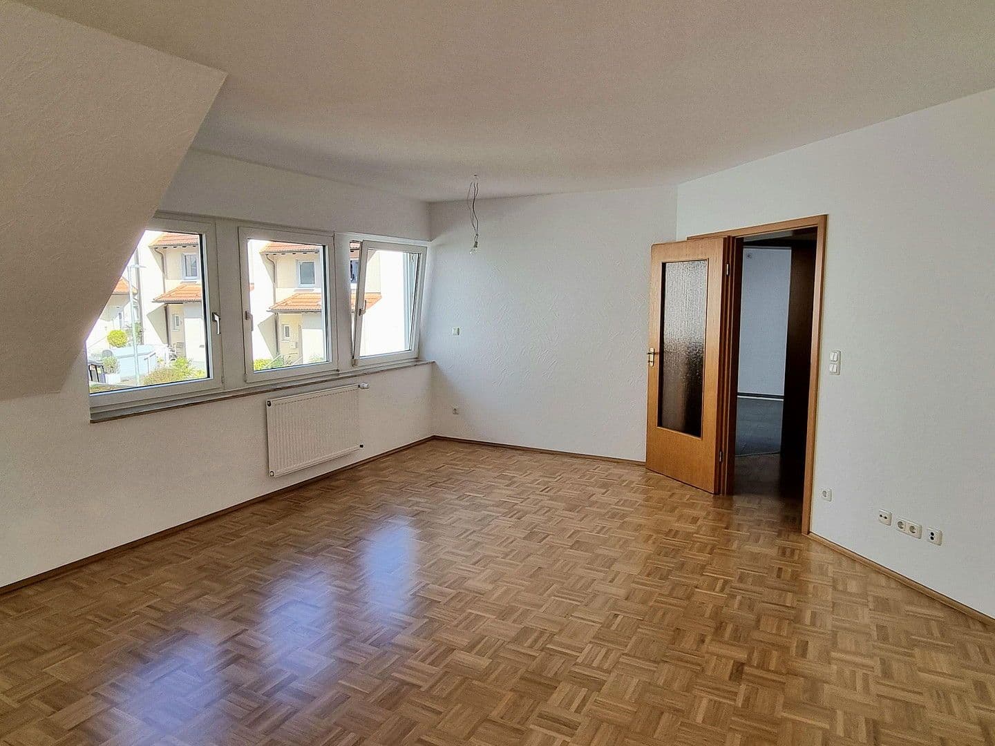 Pronájem bytu 3+kk 119 m², Bochum, Severní Porýní-Vestfálsko Pronájem bytu 3+kk 119 m², Bochum, Severní Porýní-Vestfálsko