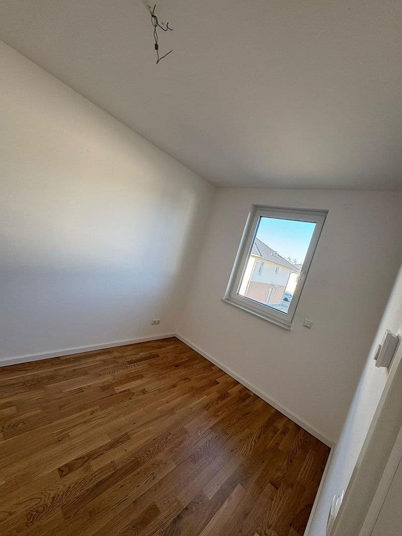 Pronájem domu 140 m², pozemek 400 m², Ottokar-Domma-Weg 9, Schöneiche bei Berlin, Braniborsko Pronájem domu 140 m², pozemek 400 m², Ottokar-Domma-Weg 9, Schöneiche bei Berlin, Braniborsko