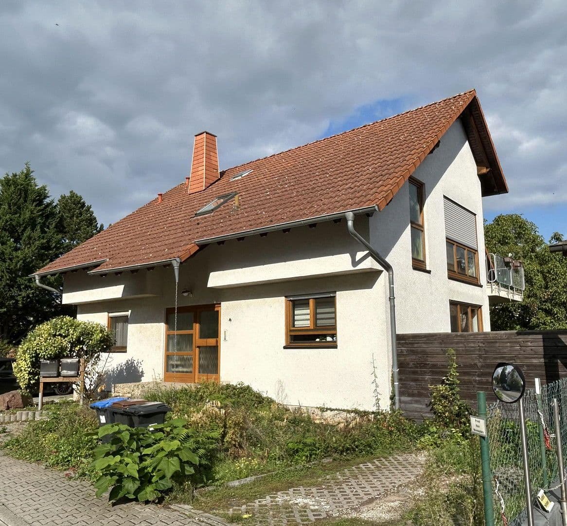 Pronájem bytu 3+1 75 m², Fußgönheim, Porýní-Falc Pronájem bytu 3+1 75 m², Fußgönheim, Porýní-Falc