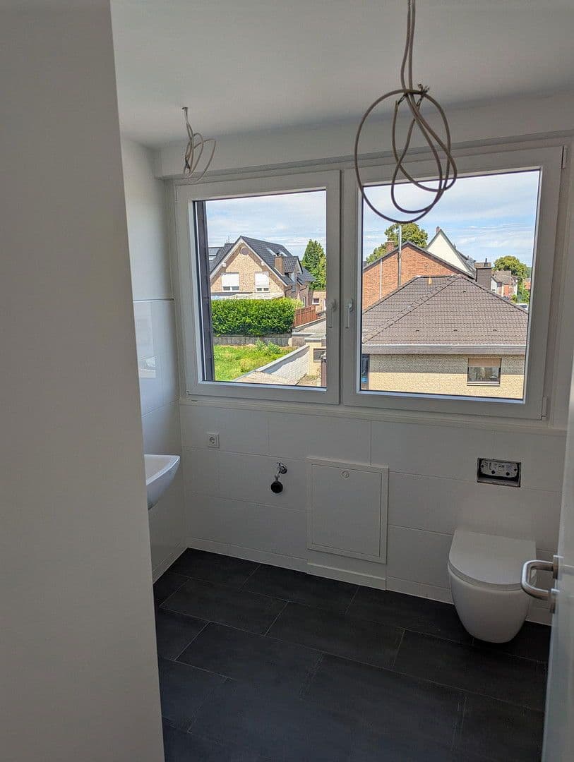 Pronájem bytu 2+kk 65 m², Ortshofstr. 38-40, Hürth, Severní Porýní-Vestfálsko Pronájem bytu 2+kk 65 m², Ortshofstr. 38-40, Hürth, Severní Porýní-Vestfálsko